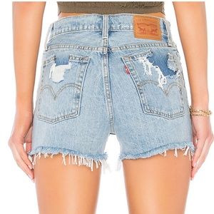 Levi’s wedgie shorts size 24